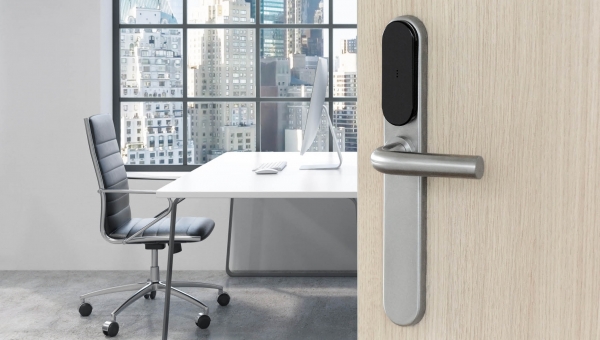 A new SMARTair® wireless escutcheon boosts security even at your high-traffic doors