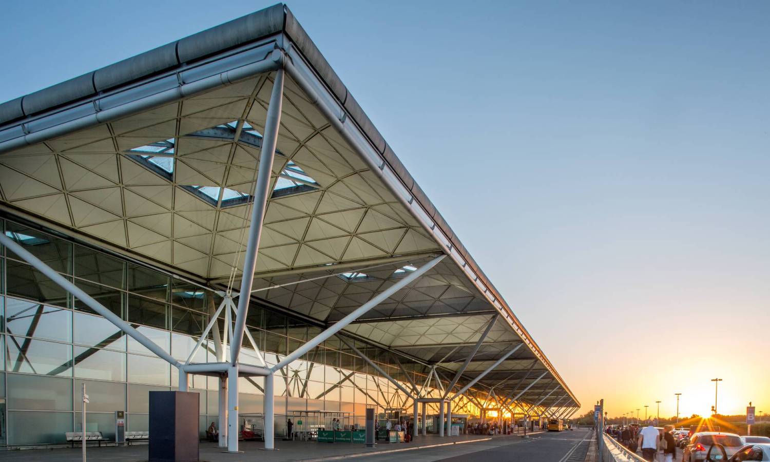 Stansted Airport deploys Videalert CCTV for parking compliance